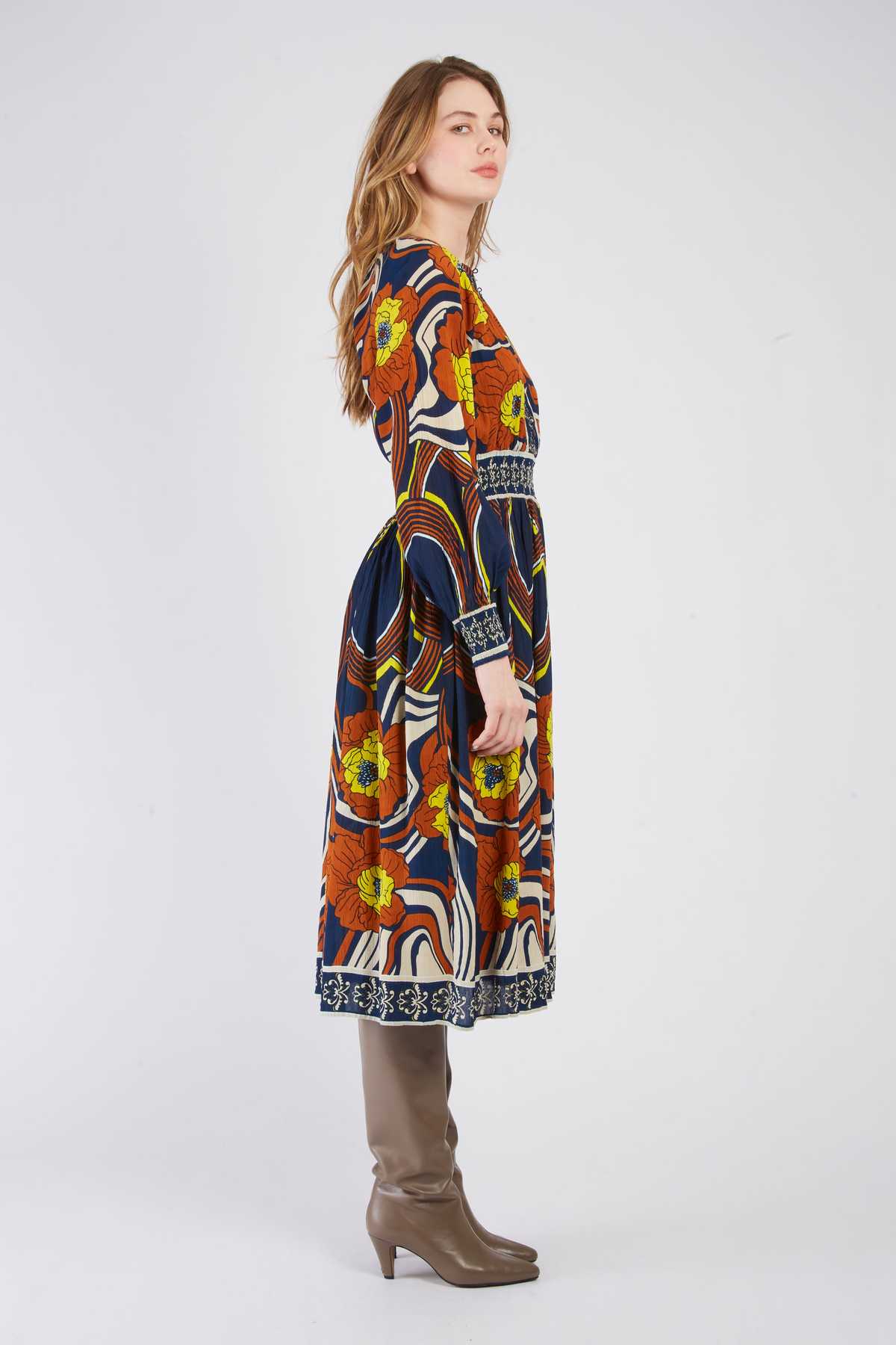 ROBE DAKOTADEBBIE - René Derhy ref:A510003