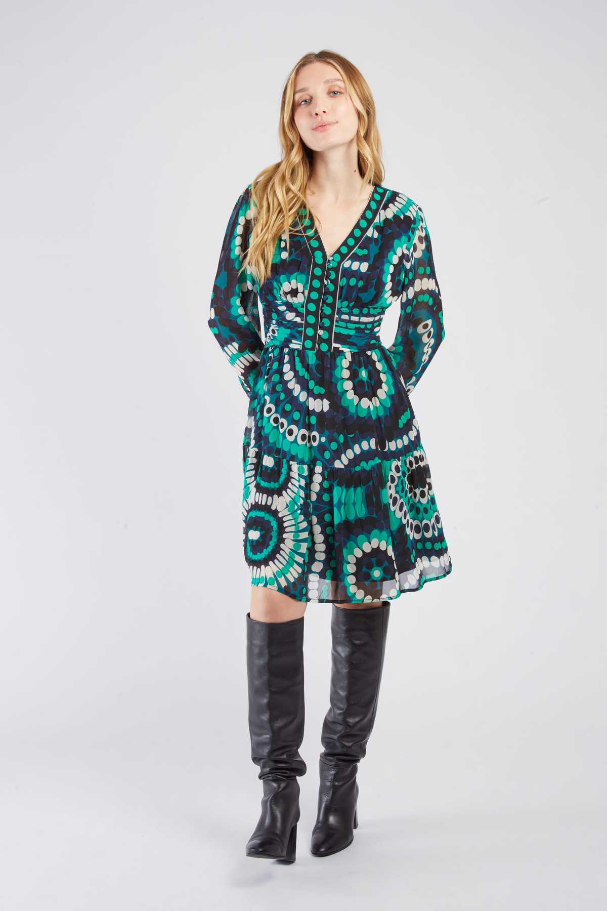 ROBE DAMIENNE - René Derhy ref:A510009