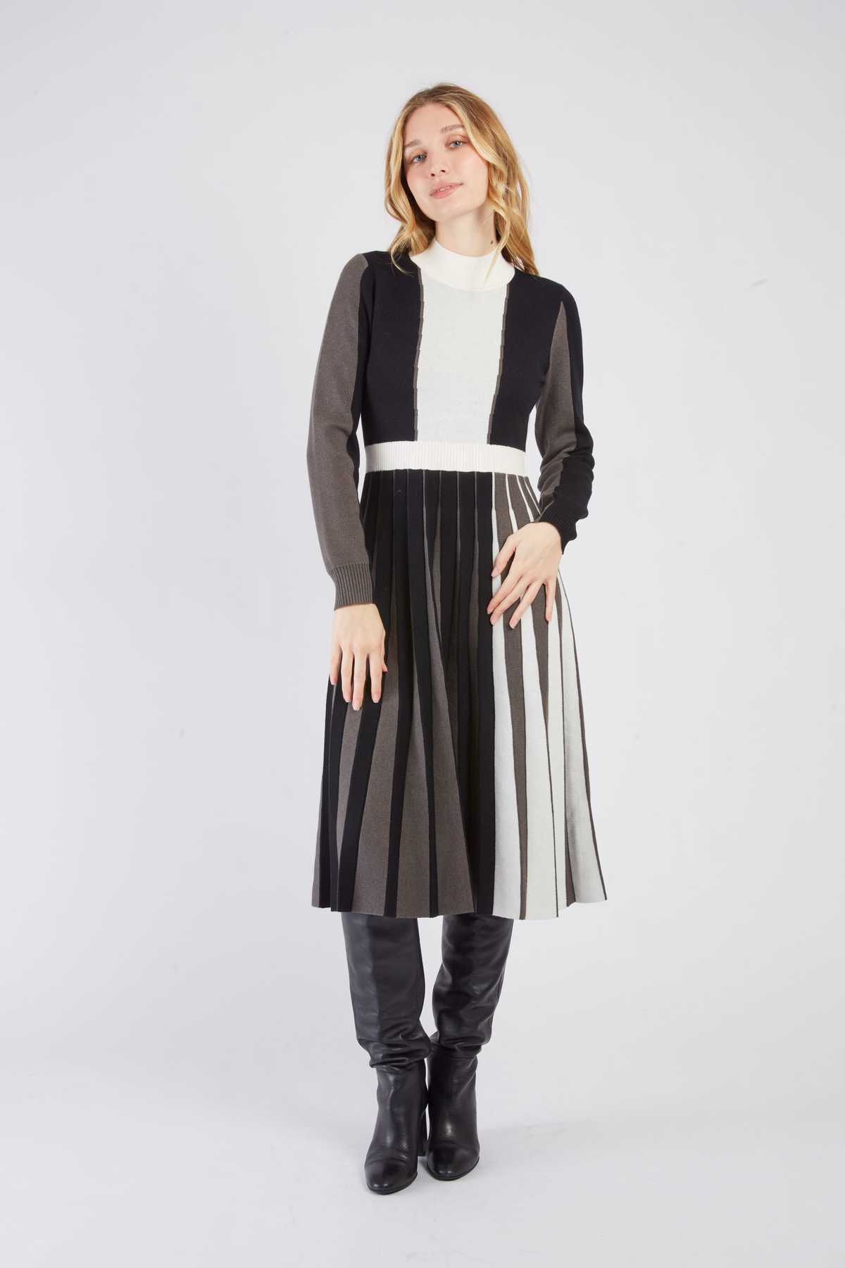 ROBE CARMEN - René Derhy ref:A512014