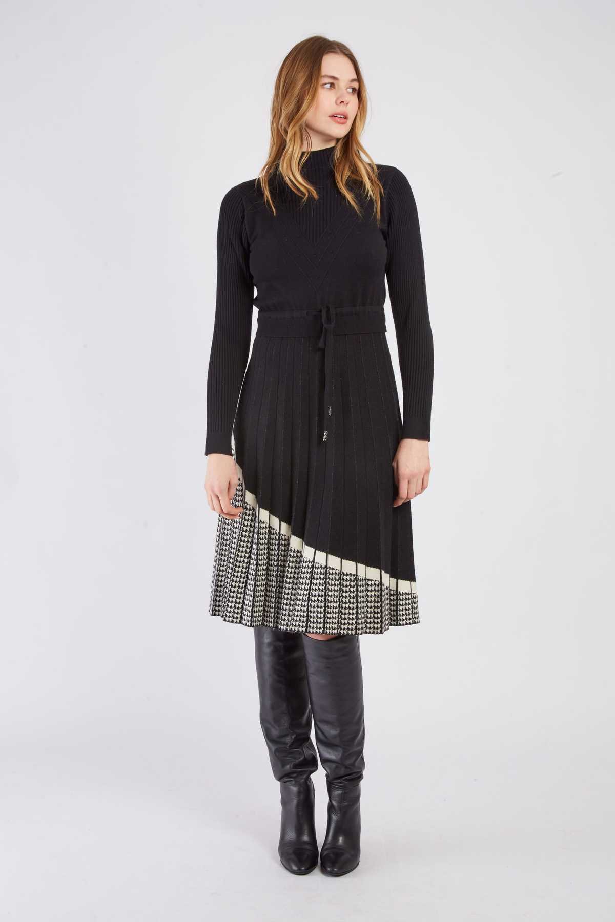 ROBE CASSIOPEE - René Derhy ref:A512017