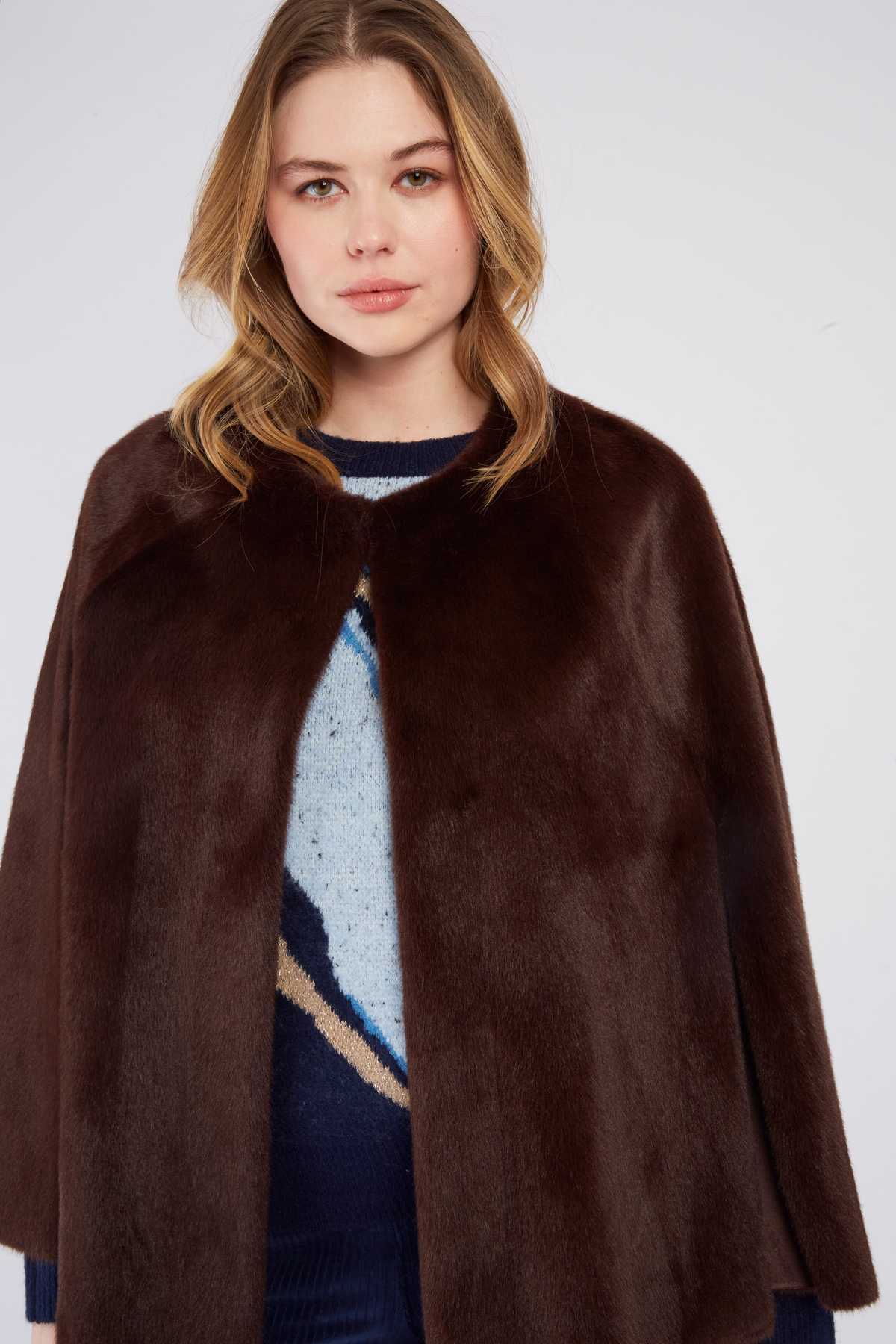 VESTE REGINE - René Derhy ref:A585021