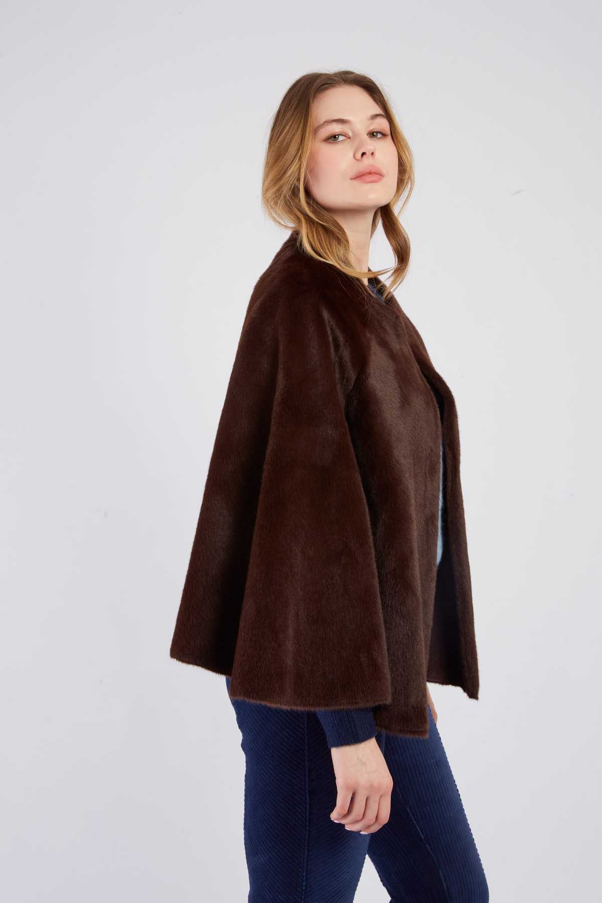 VESTE REGINE - René Derhy ref:A585021