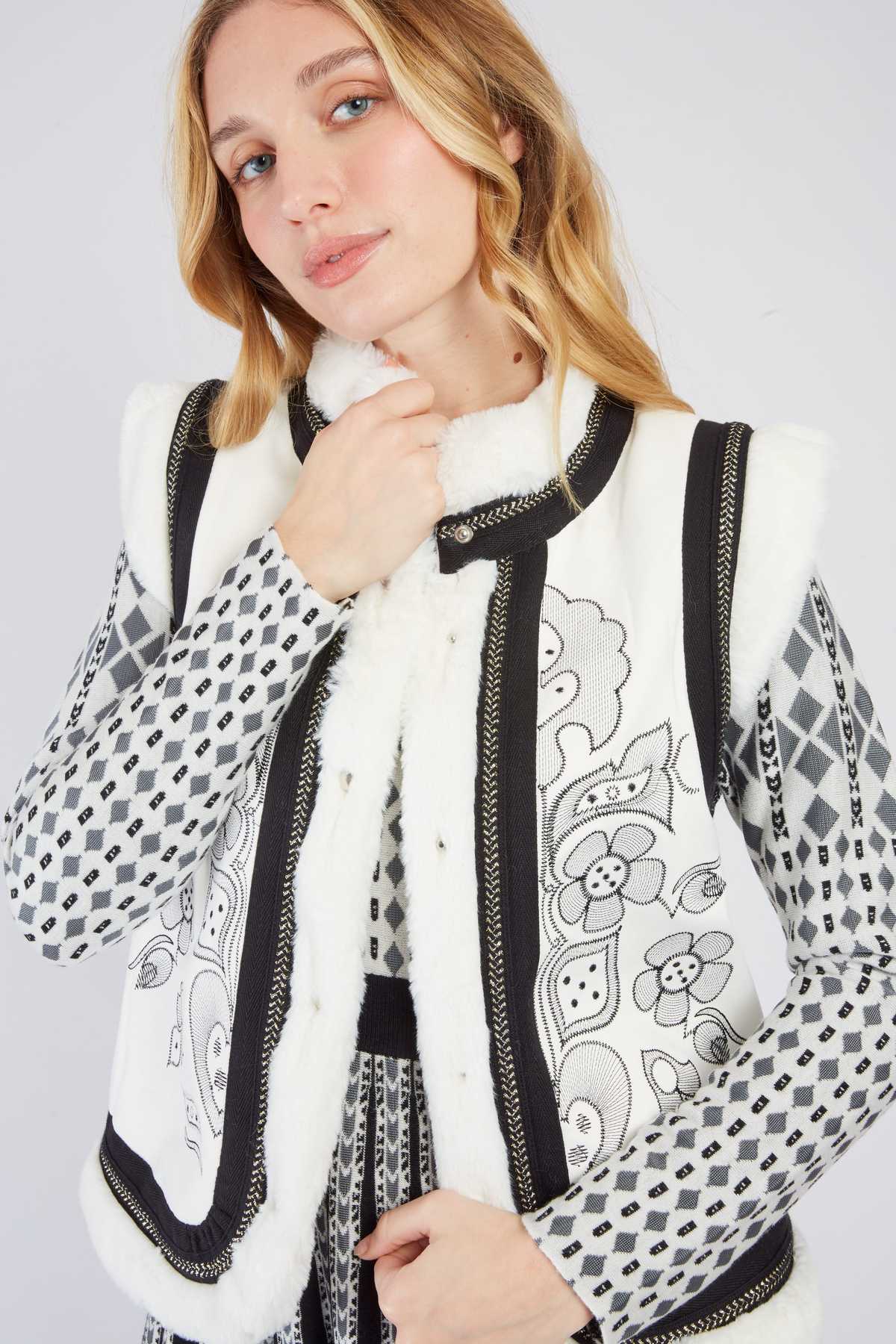 VESTE RESULTAT - René Derhy ref:A585038