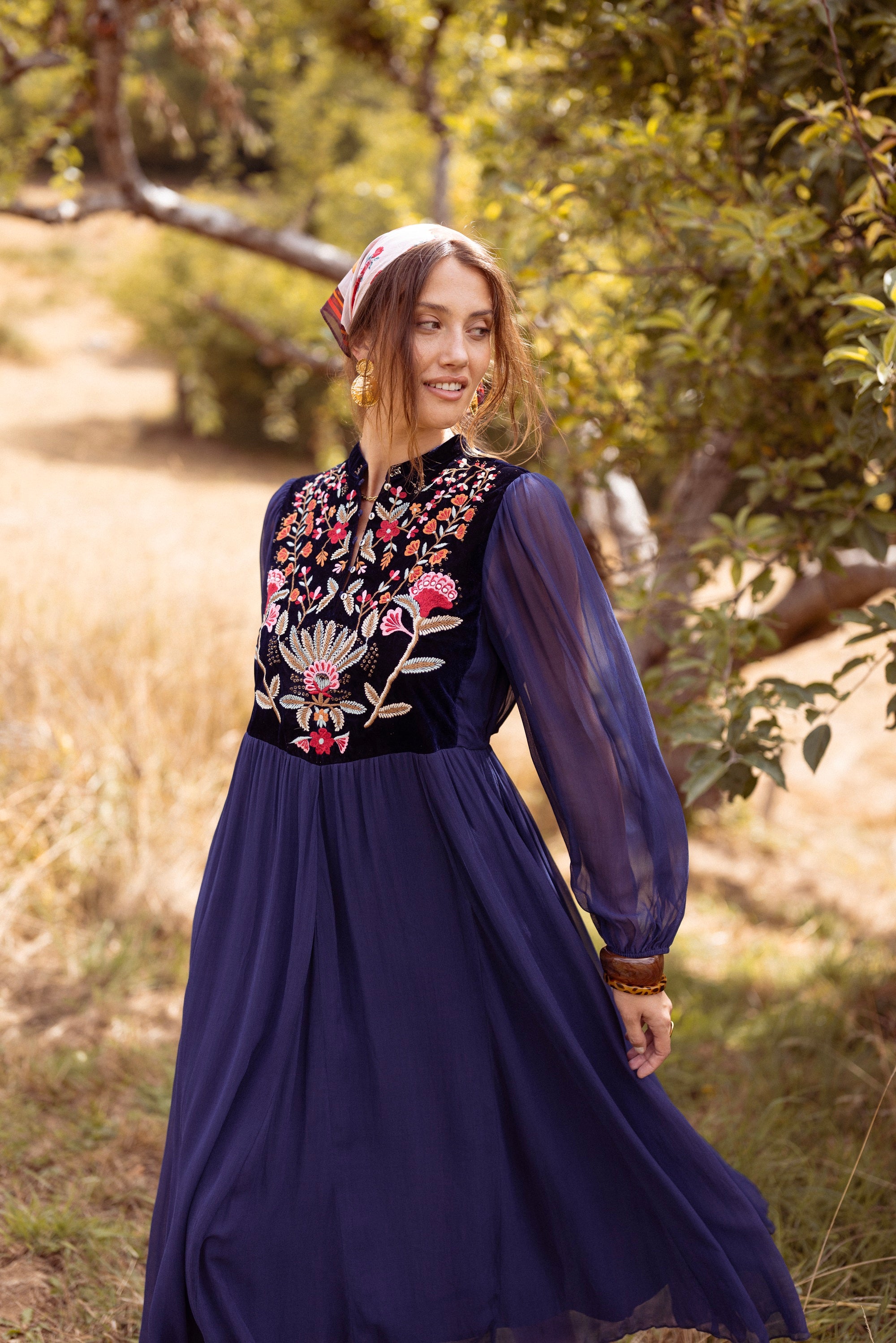 Robe longue brodée ELEKTRA