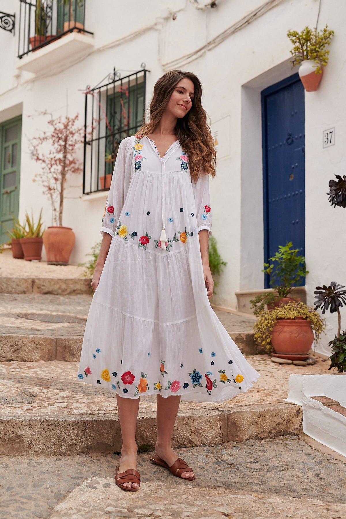 Robe longue ample brodée à manches 3/4 SELFIE