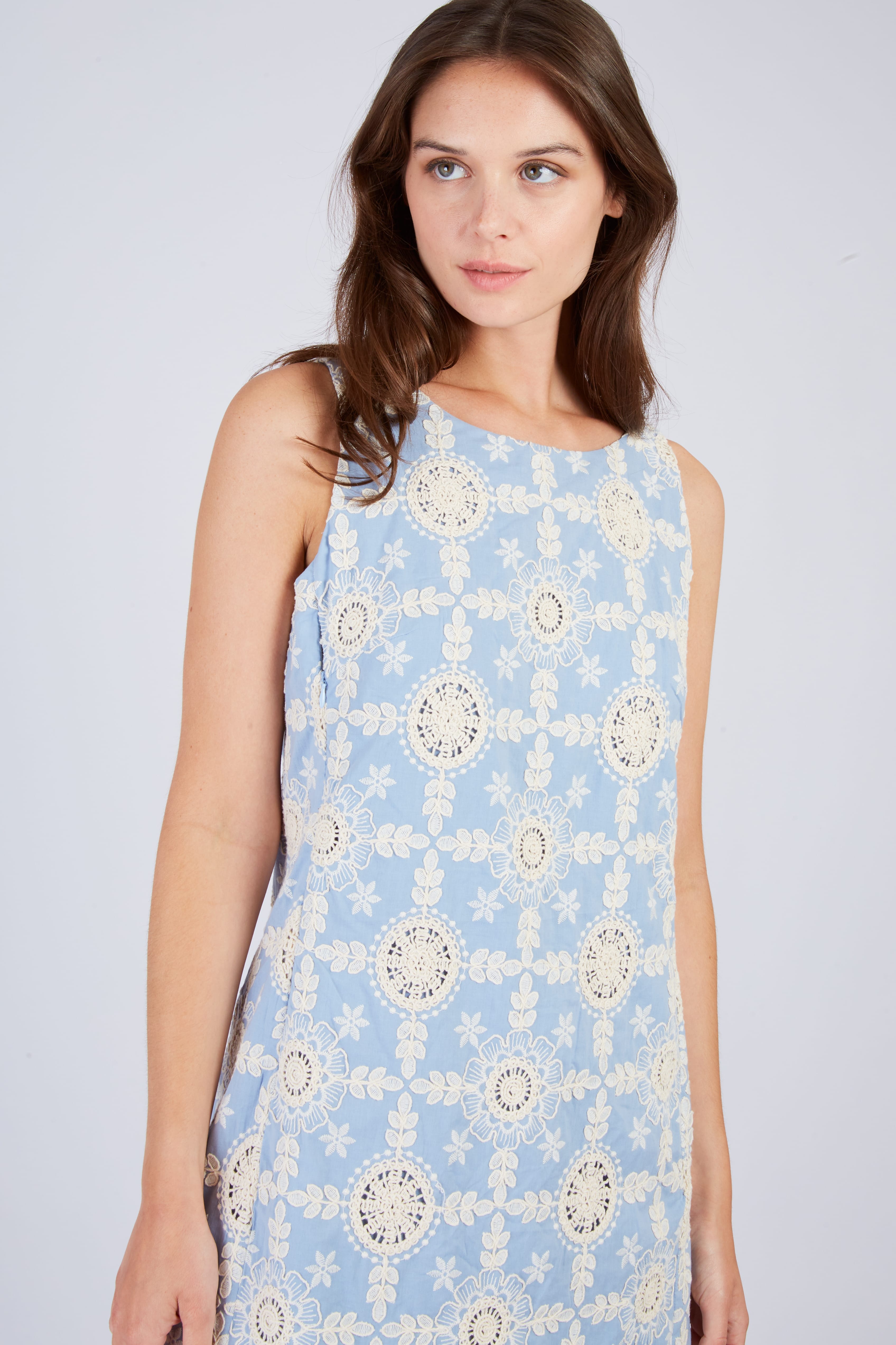 Robe courte en dentelle CARMEN