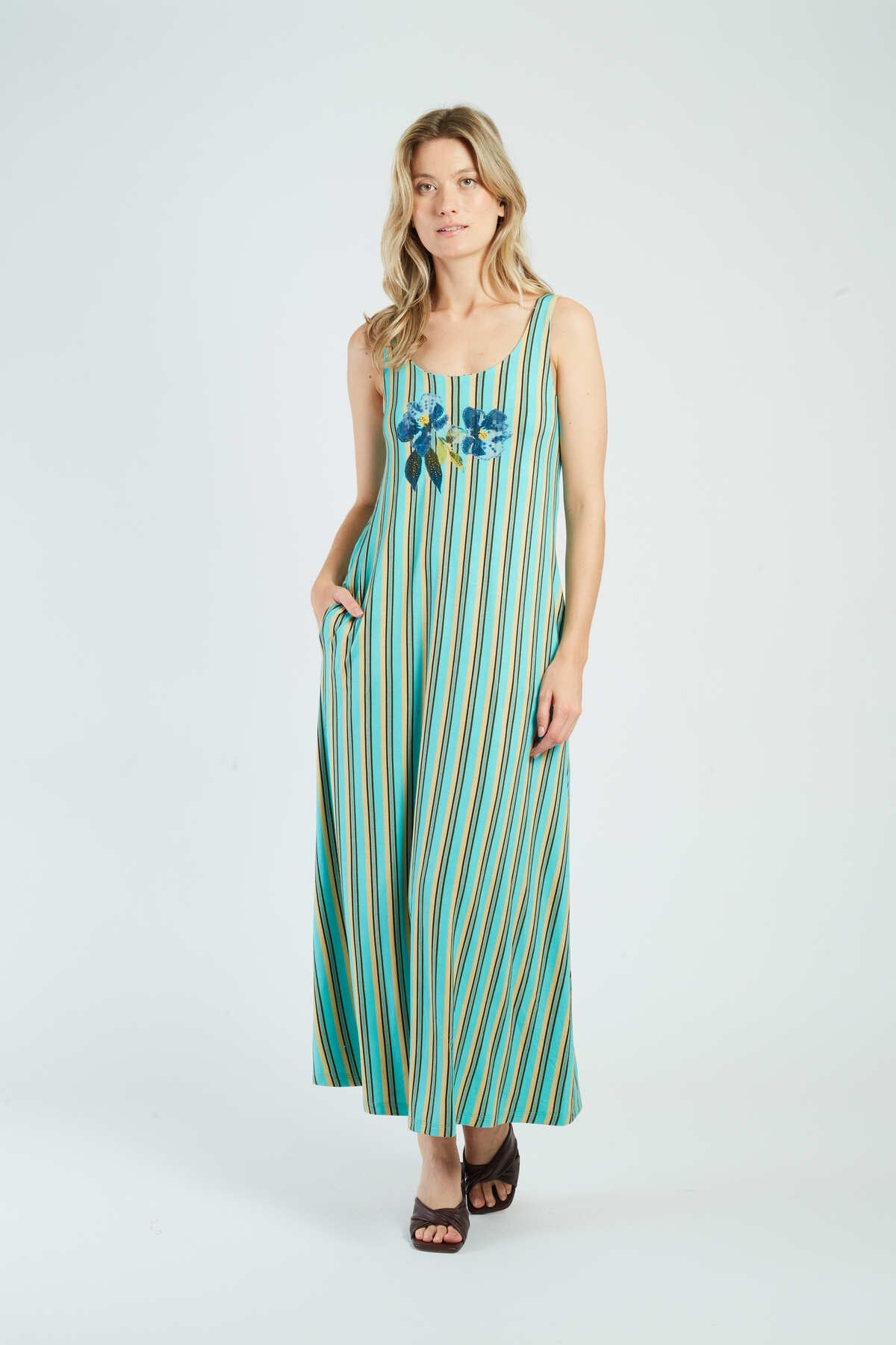 MAUVE ROBE - René Derhy ref:P610081