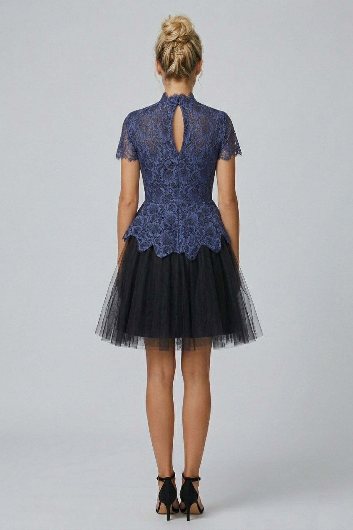Robe en dentelle GALIANA