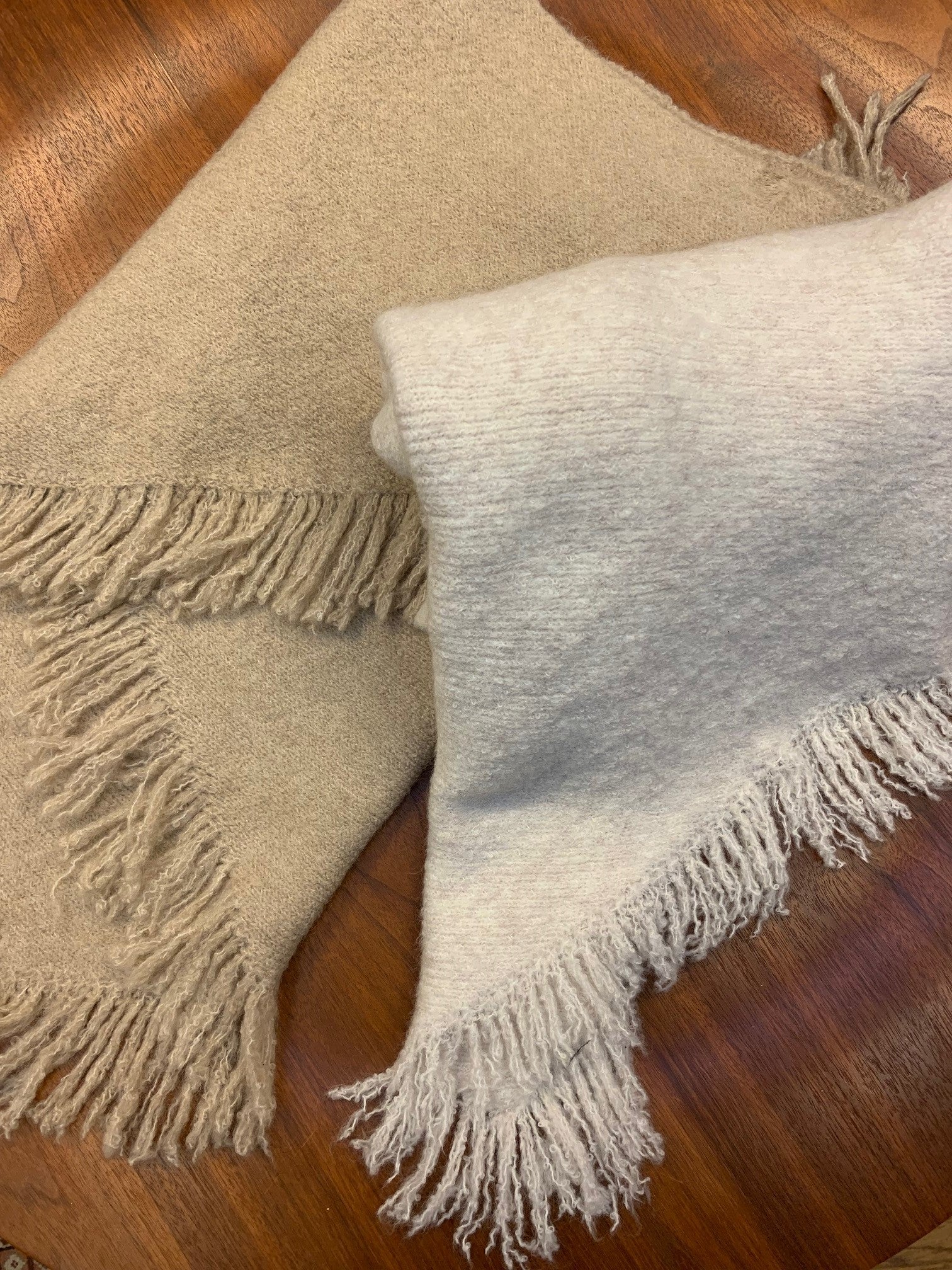 Echarpe à frange NEKO