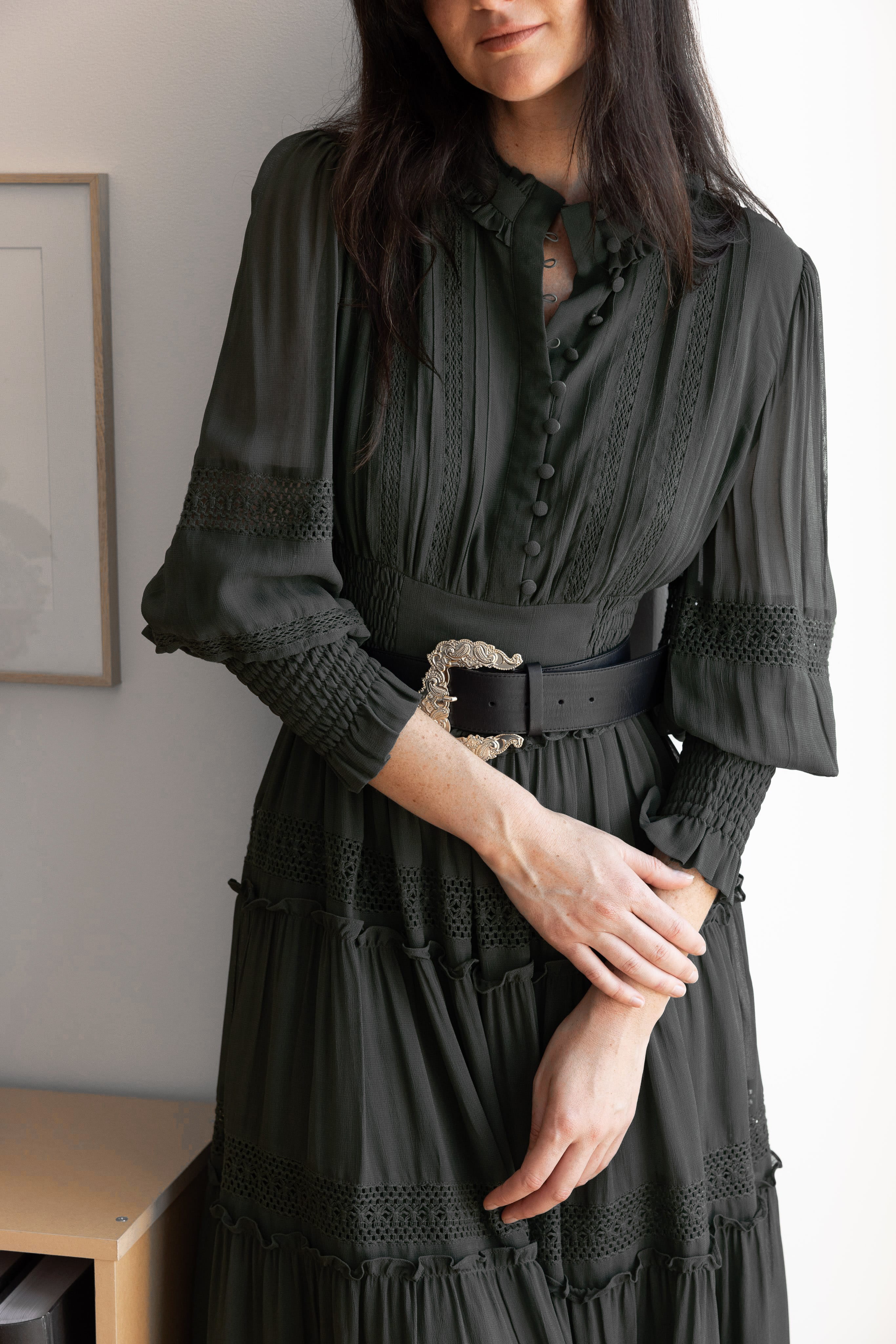 Robe mi-longue unie avec dentelle VELMA
