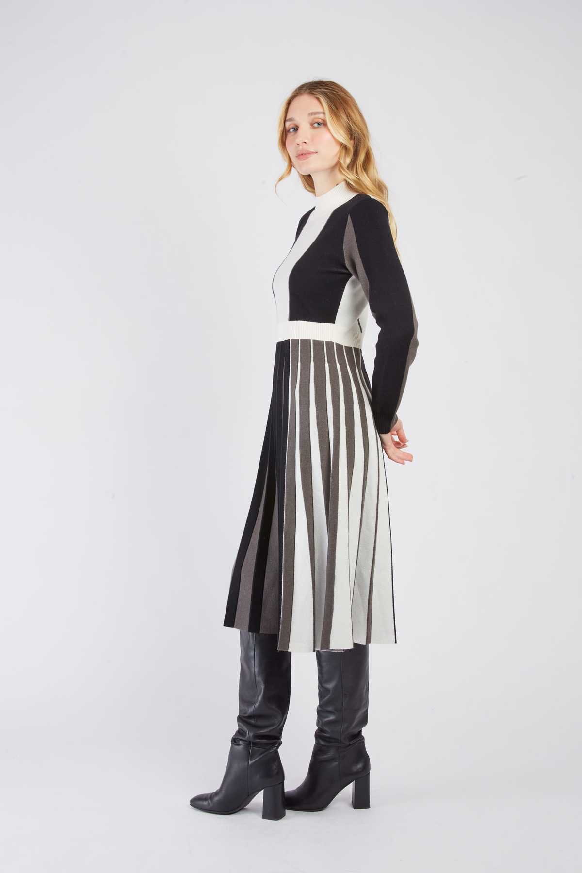 ROBE CARMEN - René Derhy ref:A512014