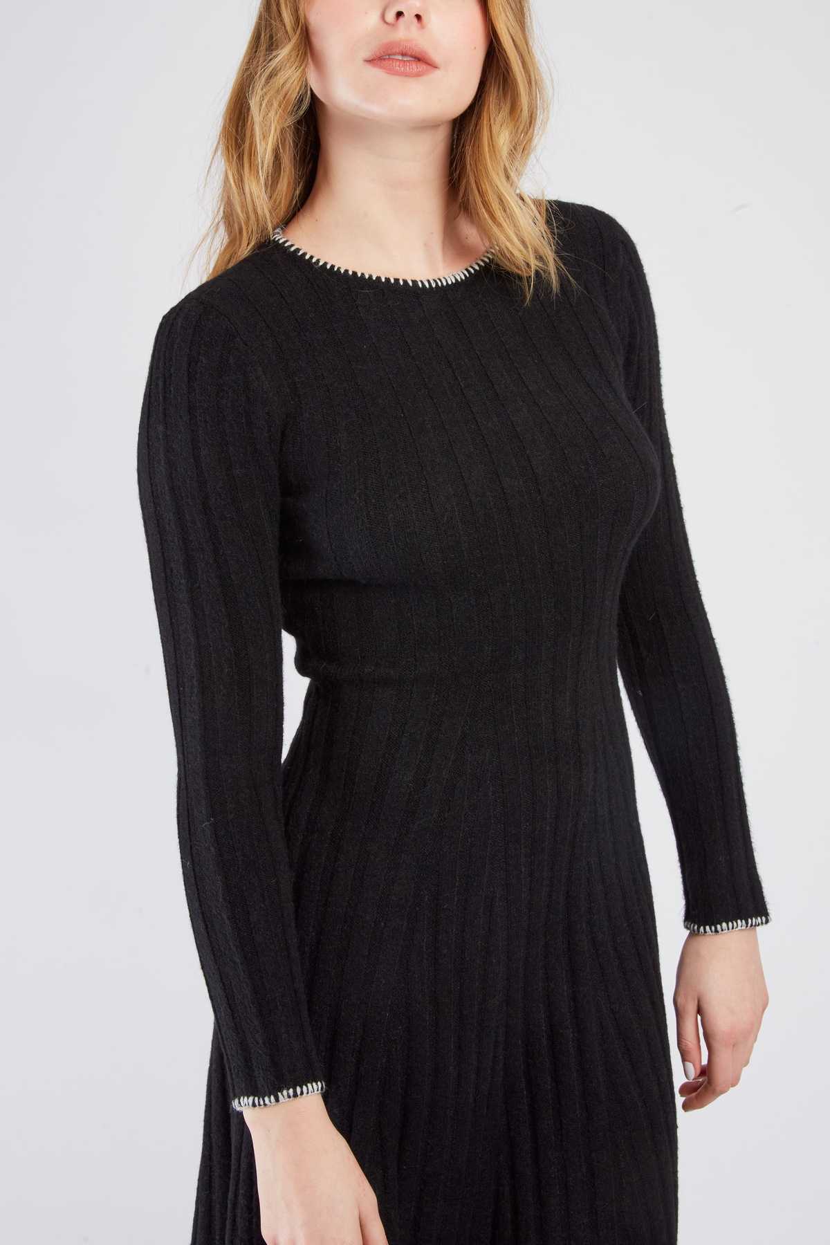 ROBE CATHERINE - René Derhy ref:A512019