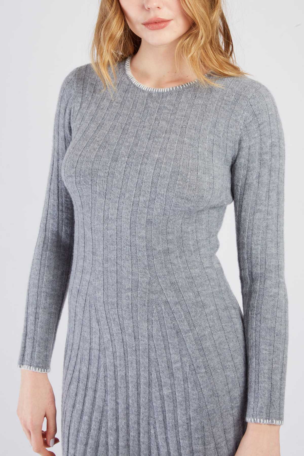 ROBE CATHERINE - René Derhy ref:A512019