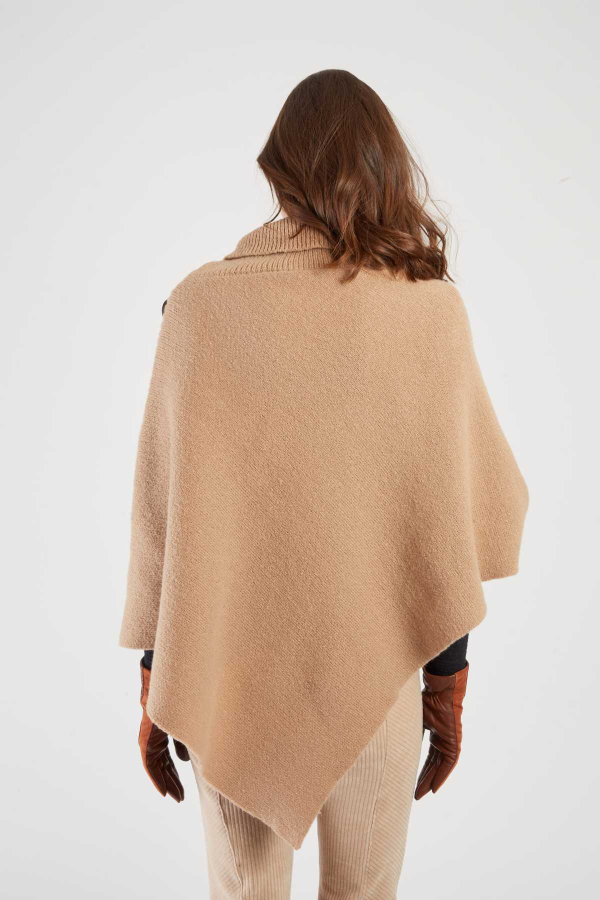 PONCHO ALANIS - René Derhy ref:A540025