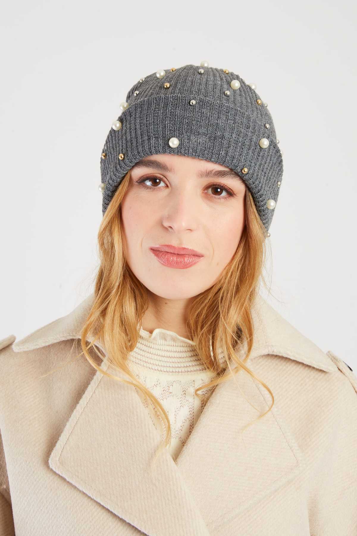 CHAPEAU LAURENCE - René Derhy ref:A593002