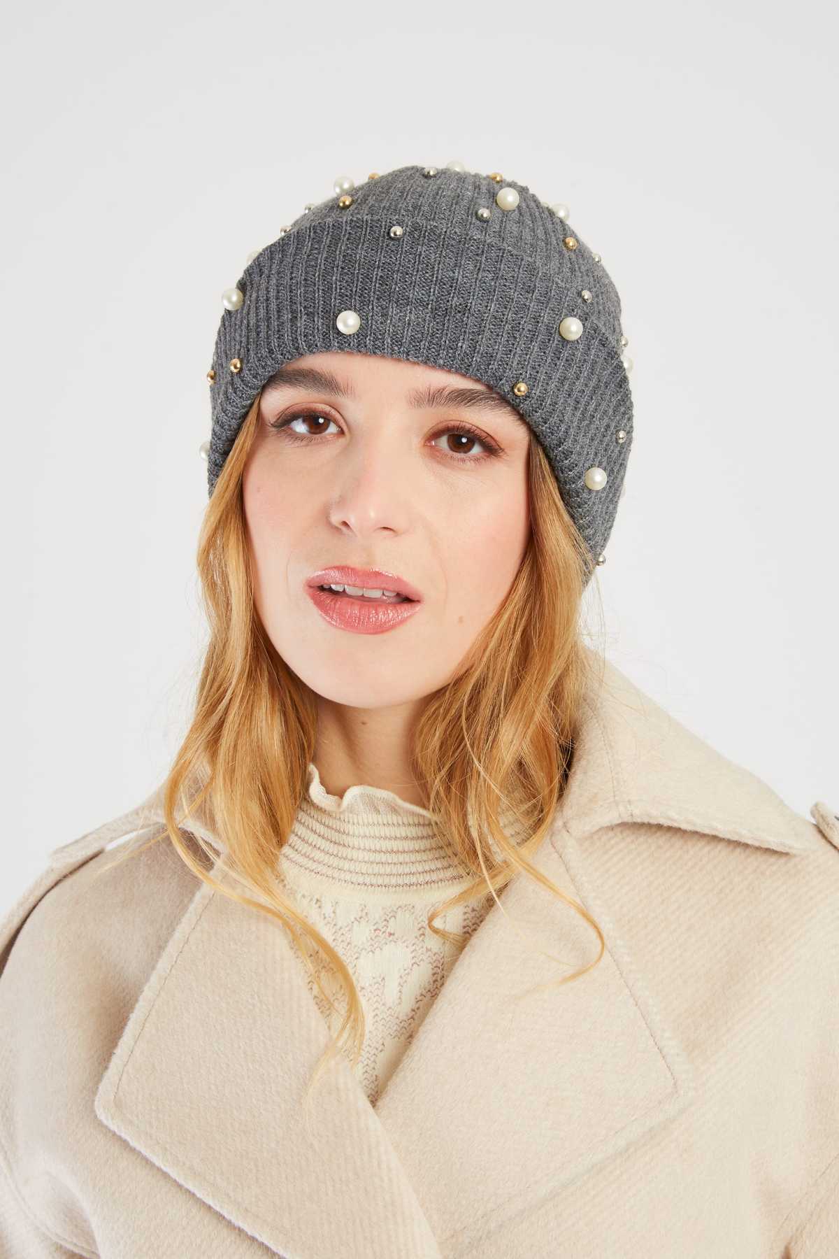 CHAPEAU LAURENCE - René Derhy ref:A593002